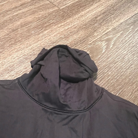lululemon wundermost ultra soft nulu turtleneck bodysuit - Picture 6 of 6